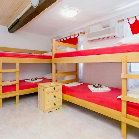 The City Place Hostel Дубровник Экстерьер фото